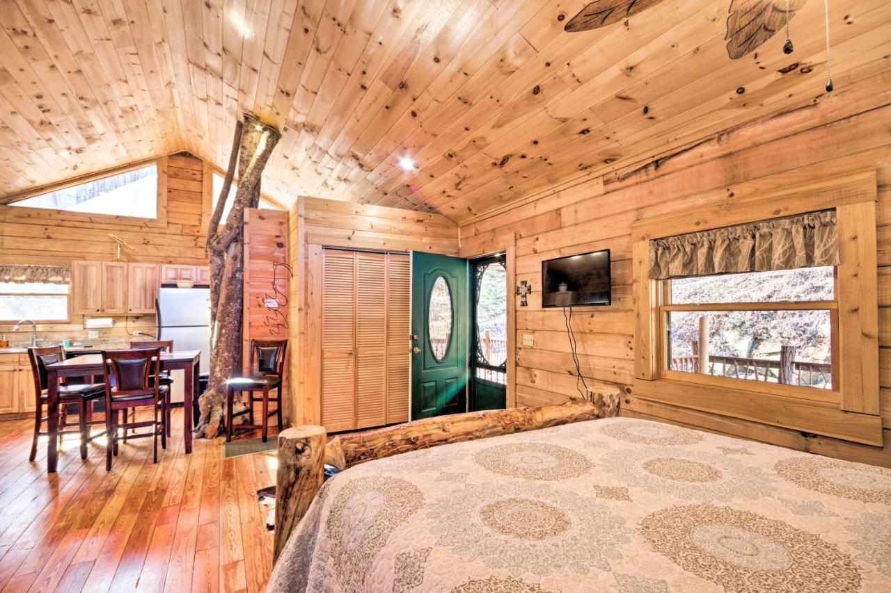 Bryson City Cabin With Wraparound Deck And Hot Tub Dış mekan fotoğraf